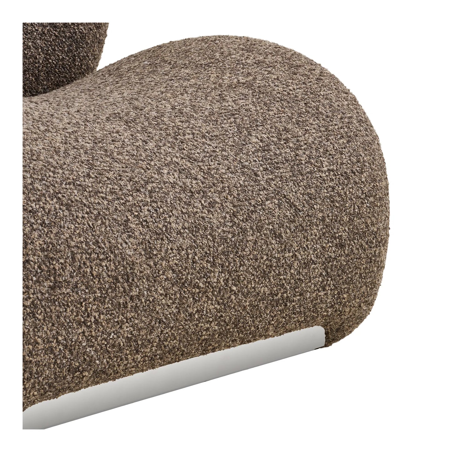Sofia Lounge Chair: A Masterclass in Curvaceous Comfort