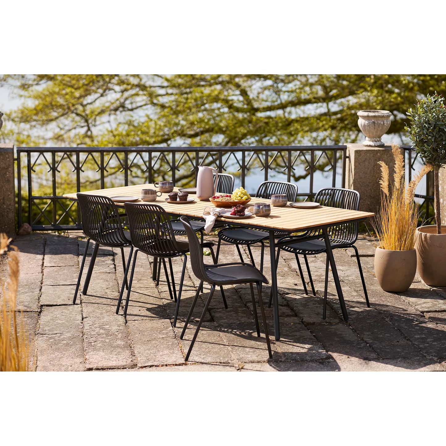 Branson Dining Chair: Bold Monochrome, Urban Function | Set of 4