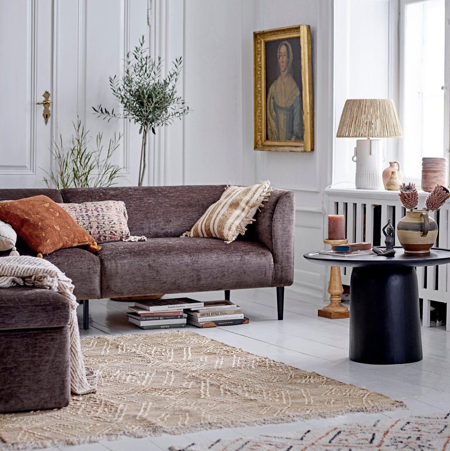 Blizgi ruda trivietė sofa