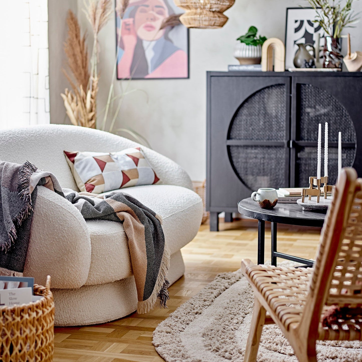 Balta pliušinė sofa „Teddy“