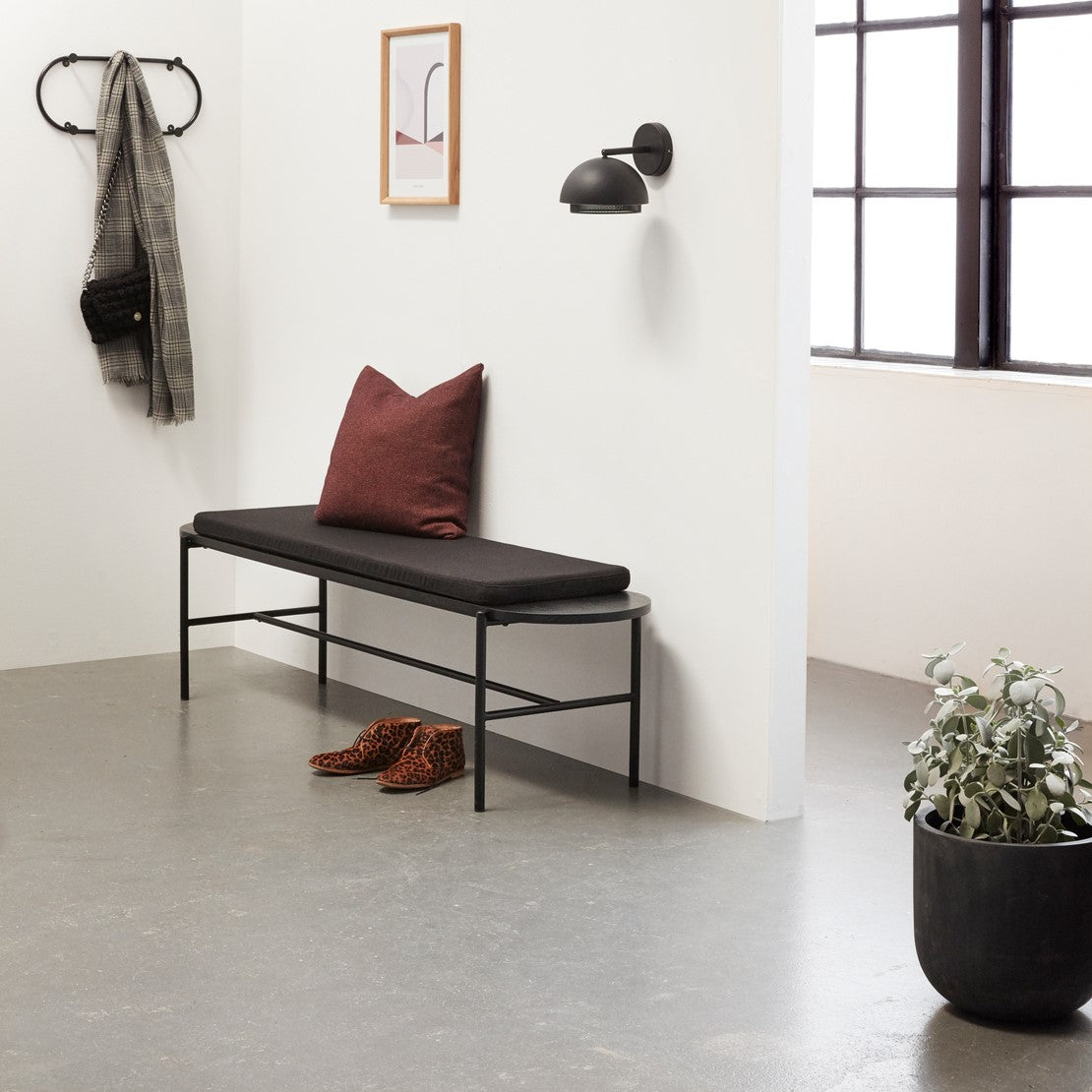 Edge Wall Light | Black