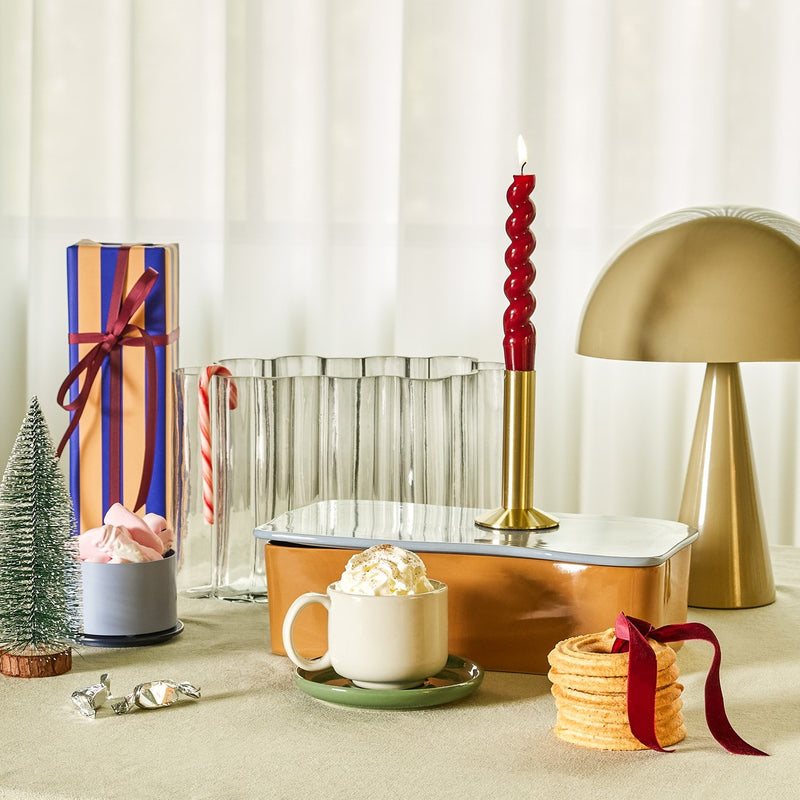 Sleek Candleholder Brass