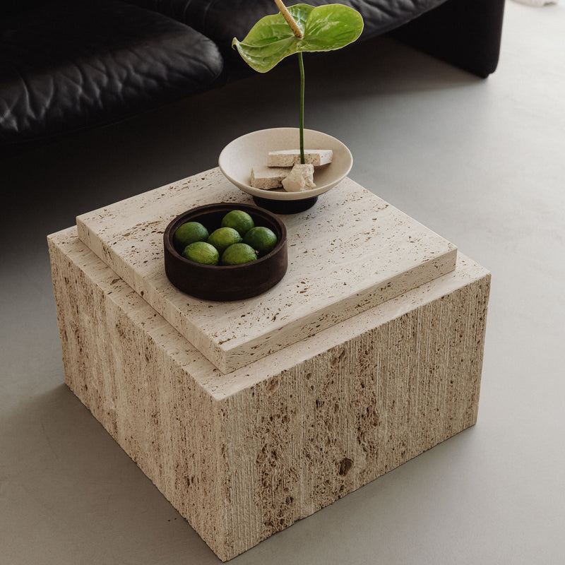 Bari coffee table | Travertine