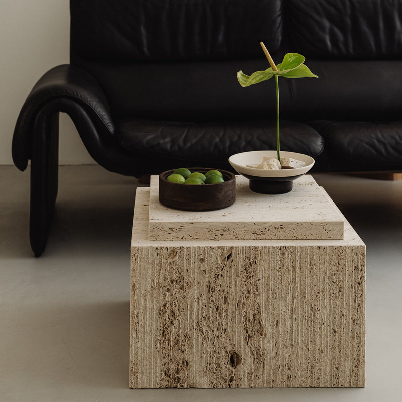 Bari coffee table | Travertine