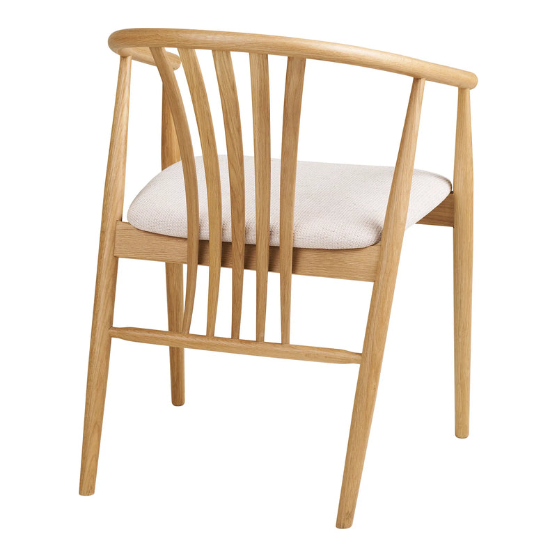 Valgomojo kėdė „Agustin“: Ąžuolo ir švelnumo harmonija