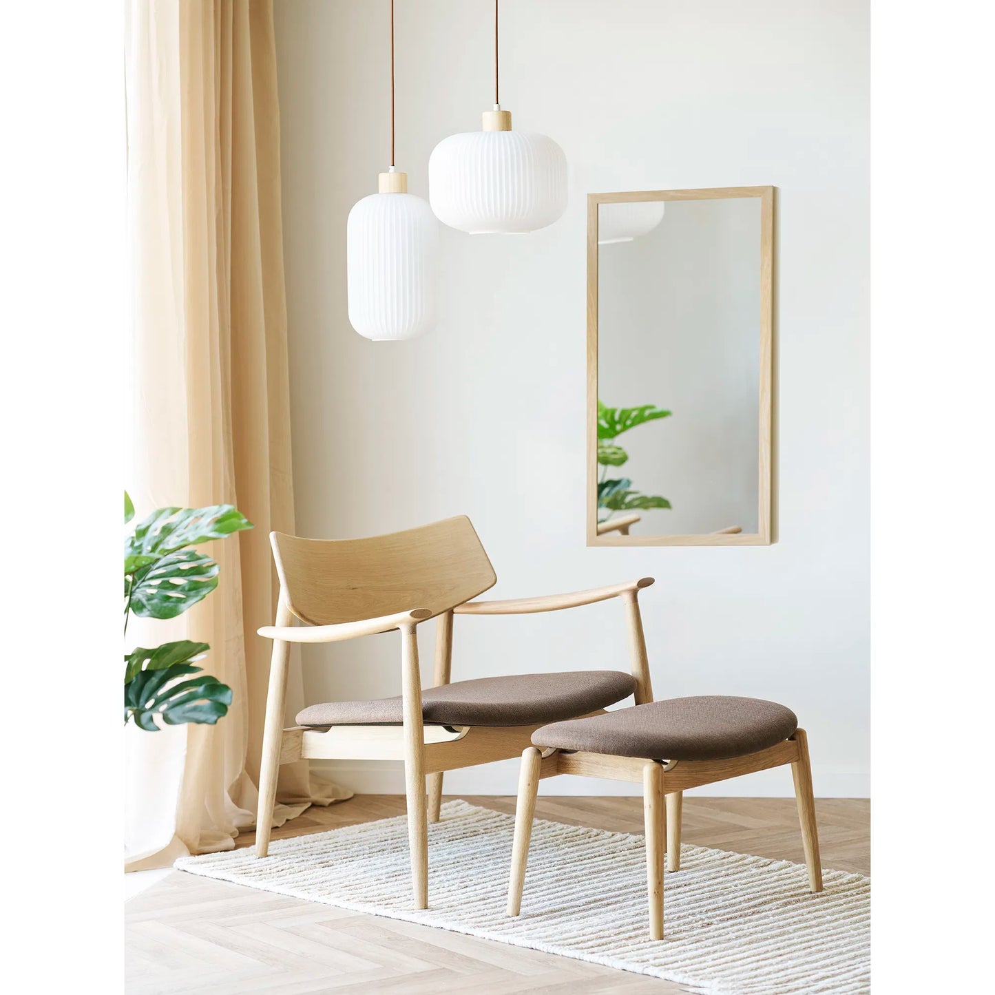 Olvera Lounge Chair: The Warmth of Modern Organic Design
