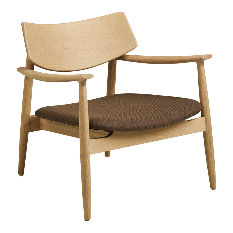 Olvera Lounge Chair: The Warmth of Modern Organic Design