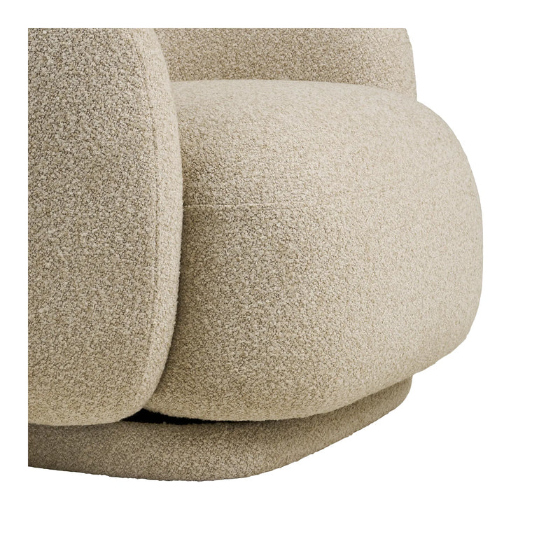 Hawkes Lounge Chair: The Ultimate Statement of Scale