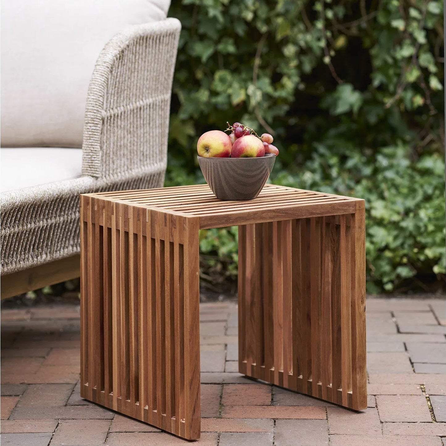 Pego Side Table | Teak wood