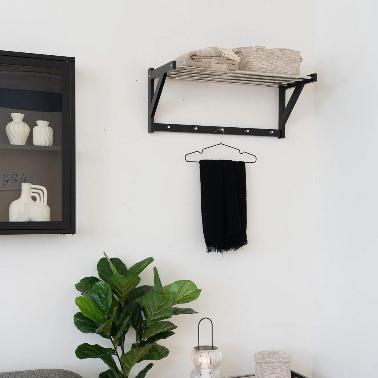 Padova Hat Shelf