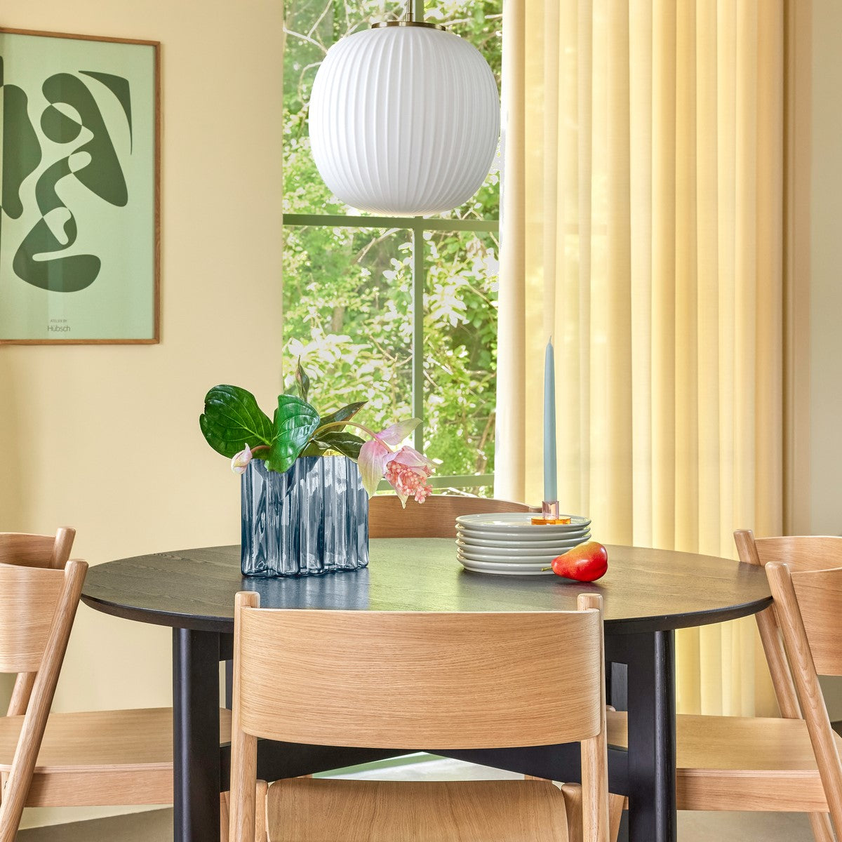 Umber Vase Blue
