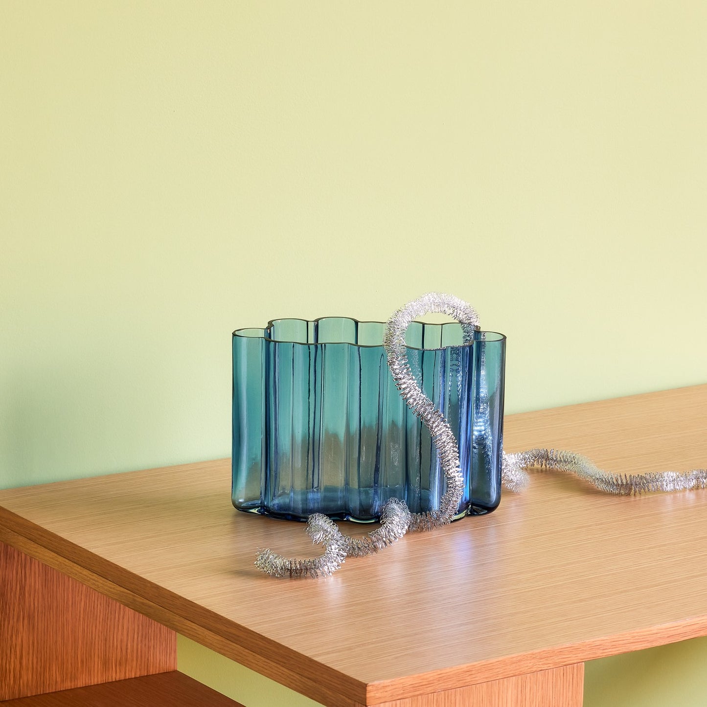 Umber Vase Blue