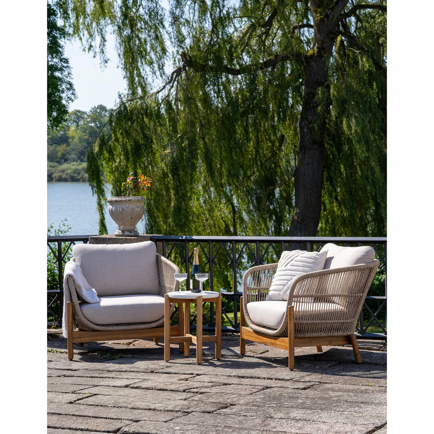 Terracina Lounge Chair | Acacia