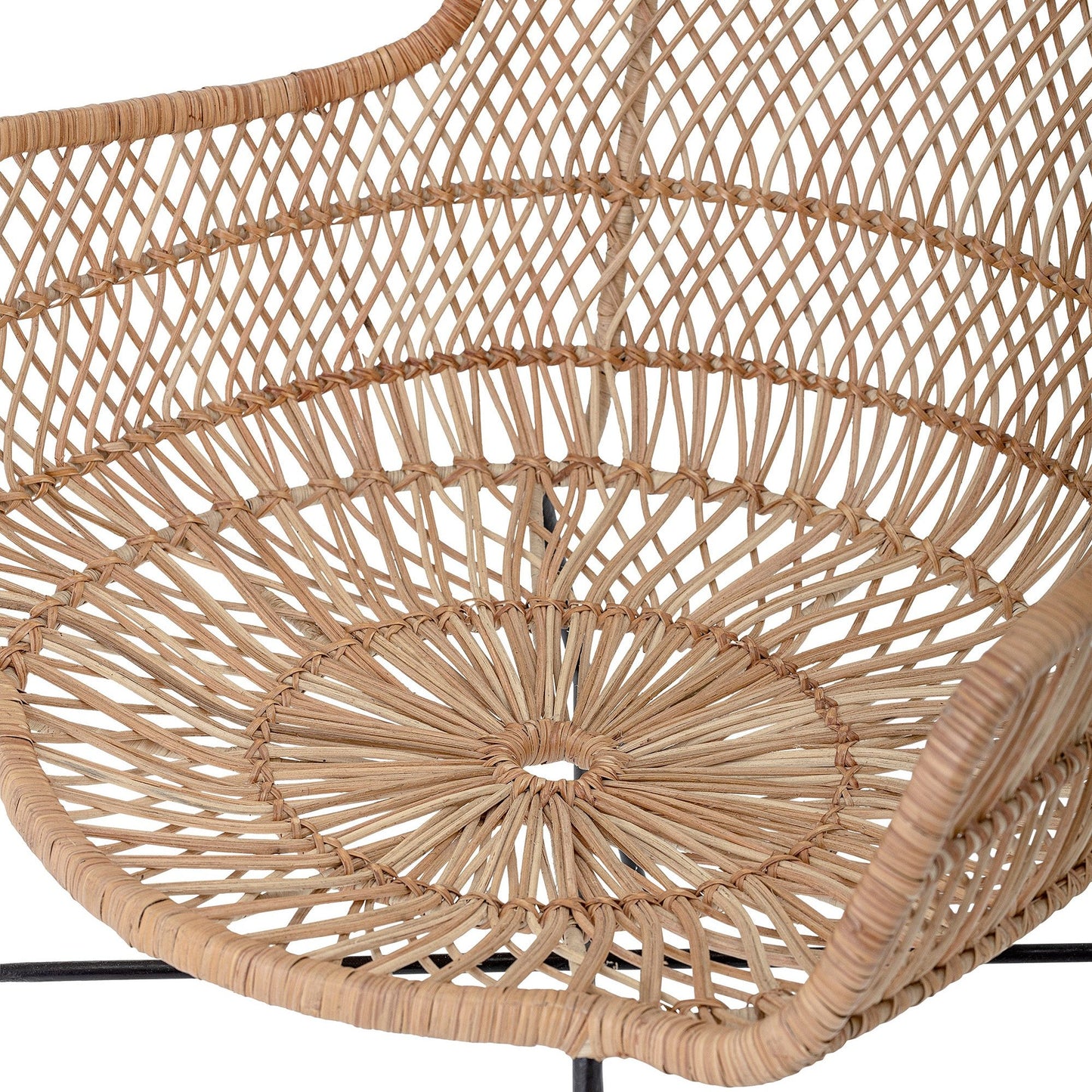 Qeen's Lounge Chair | Rattan