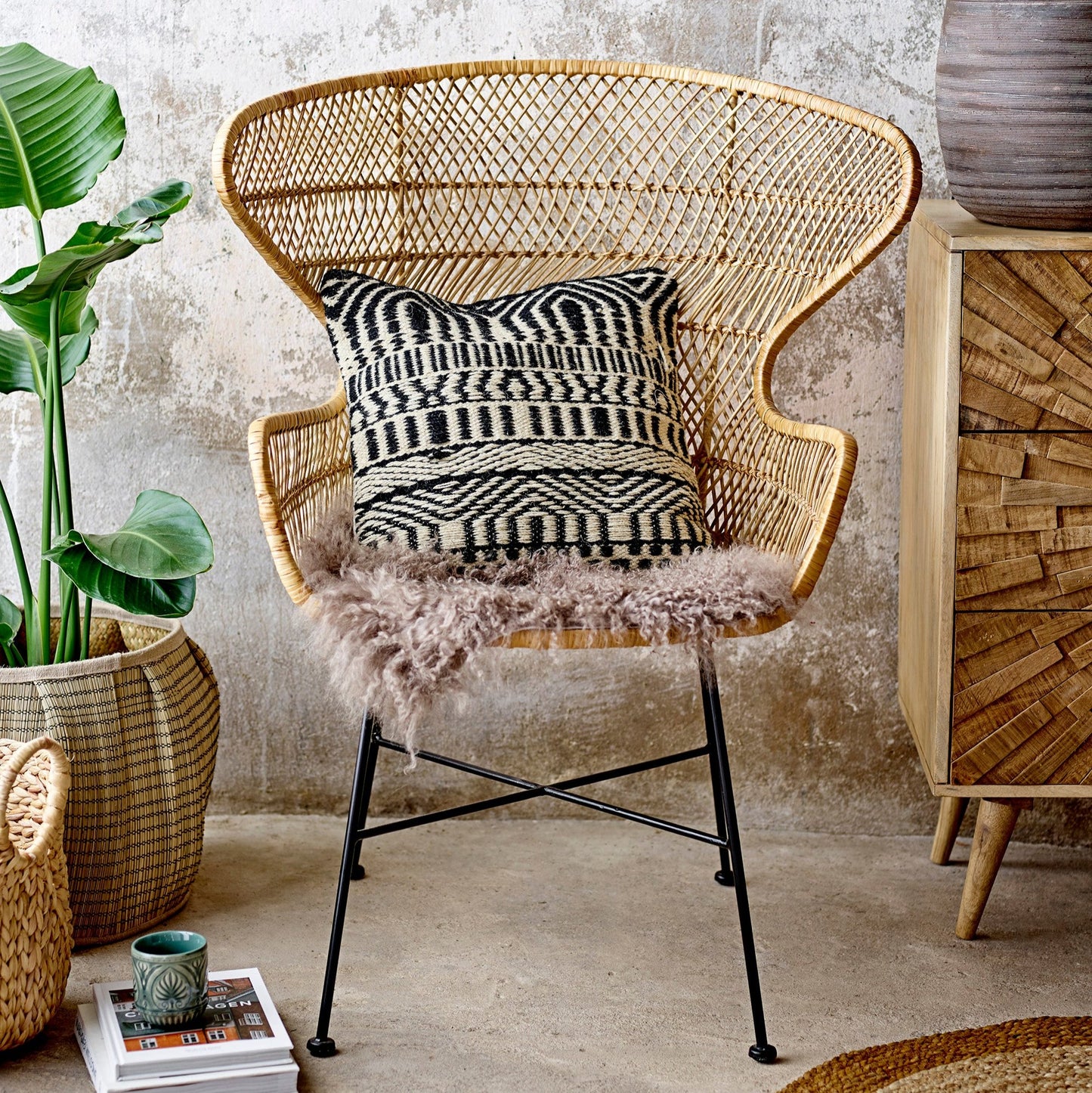 Qeen's Lounge Chair | Rattan