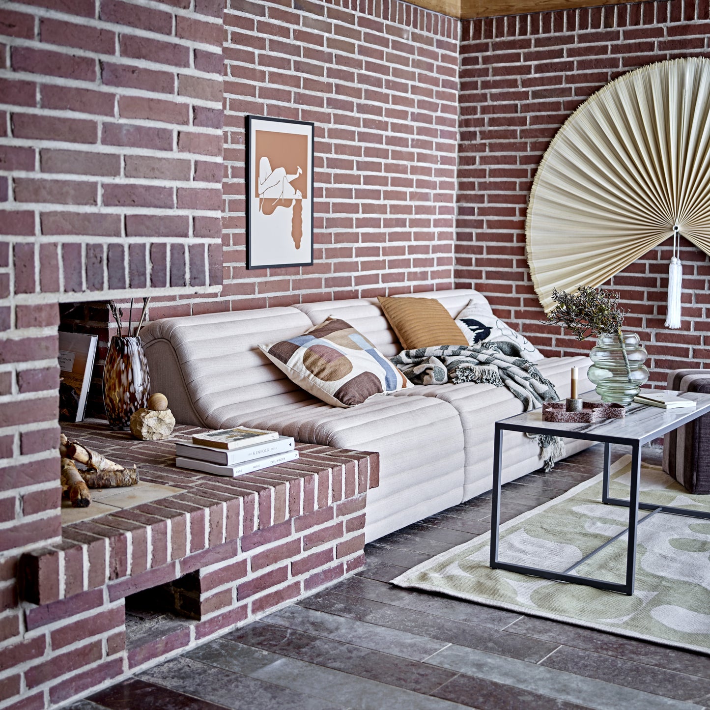 Modern Retro Lounge Chair | Beige