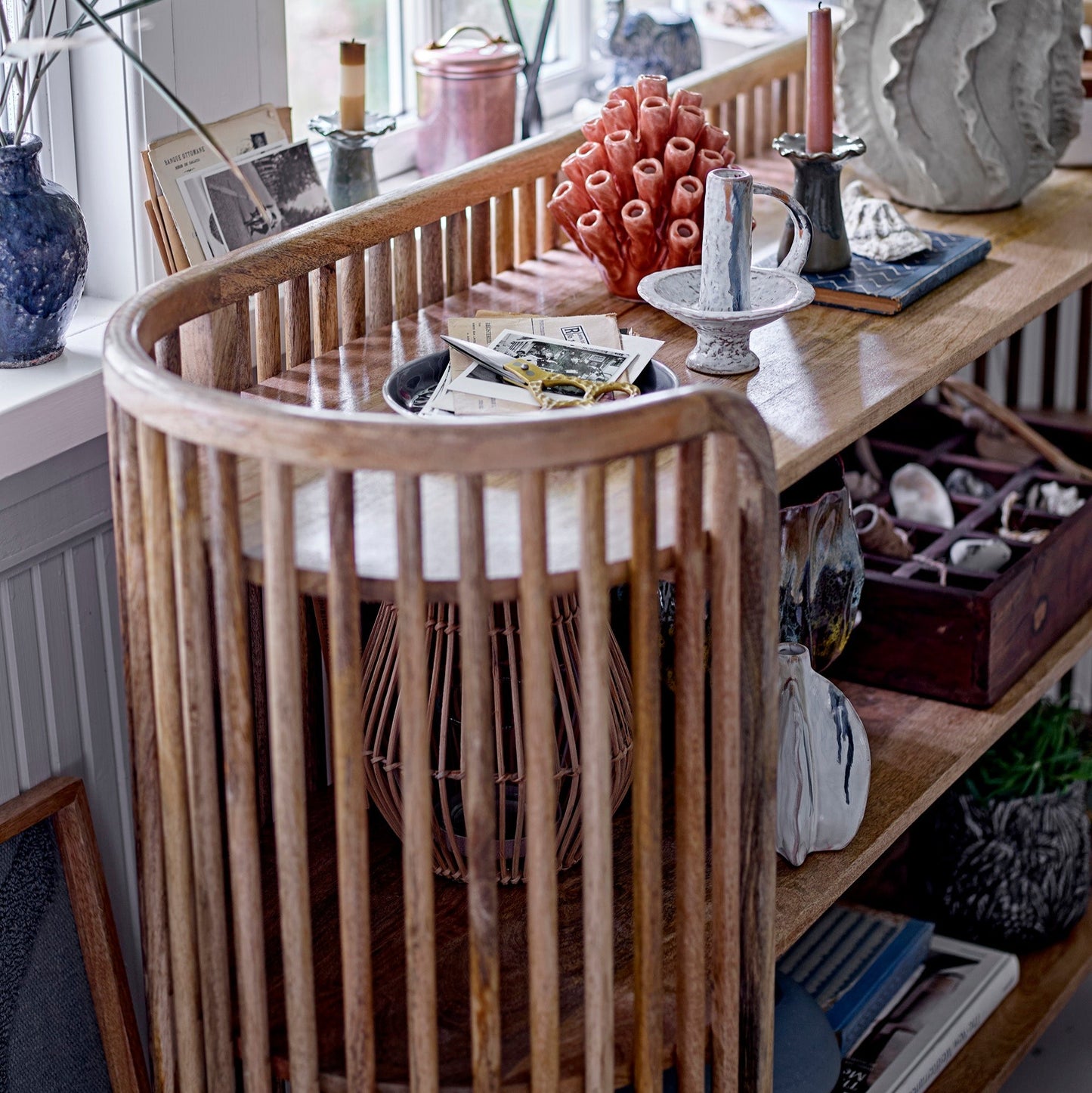 Sali Bookcase Small | Nature Mango
