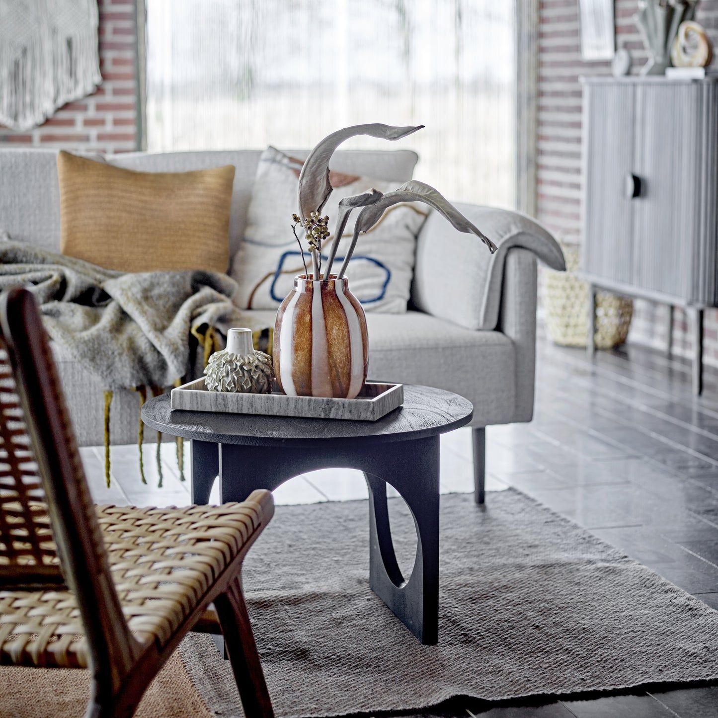Arched Coffee Table | Black Mango
