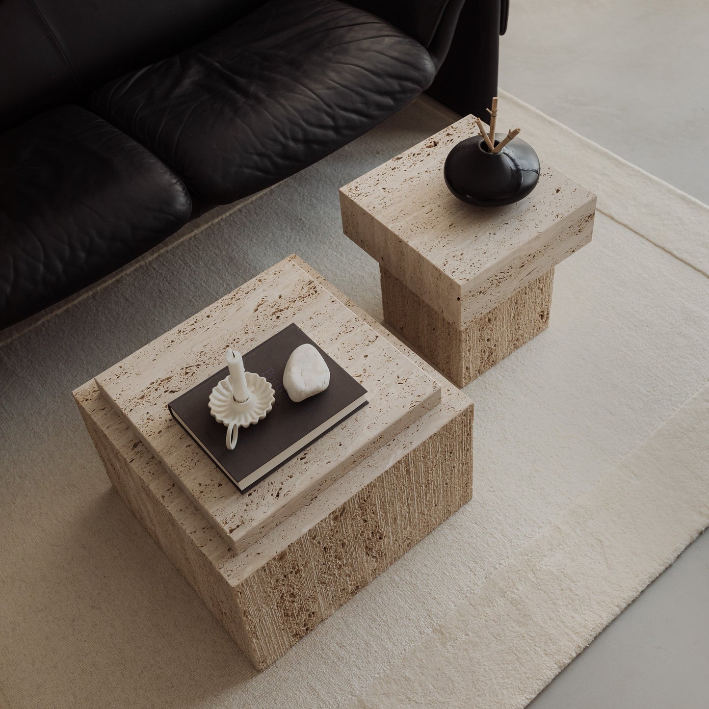 Bari coffee table | Travertine